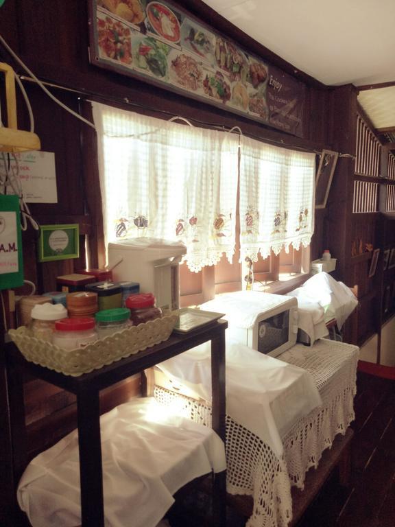 Baan Mai Guesthouse Mae Hong Son Eksteriør bilde