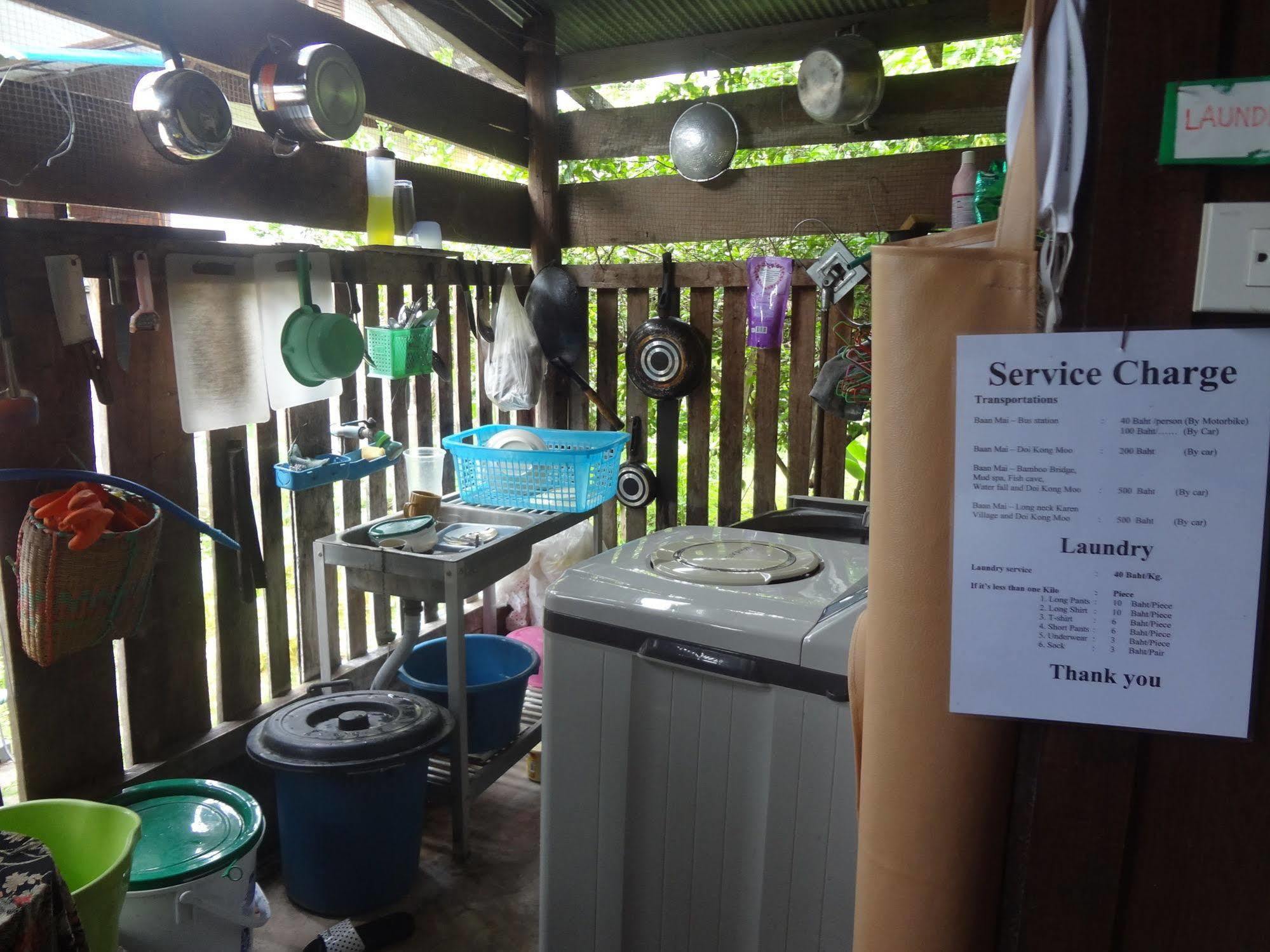Baan Mai Guesthouse Mae Hong Son Eksteriør bilde