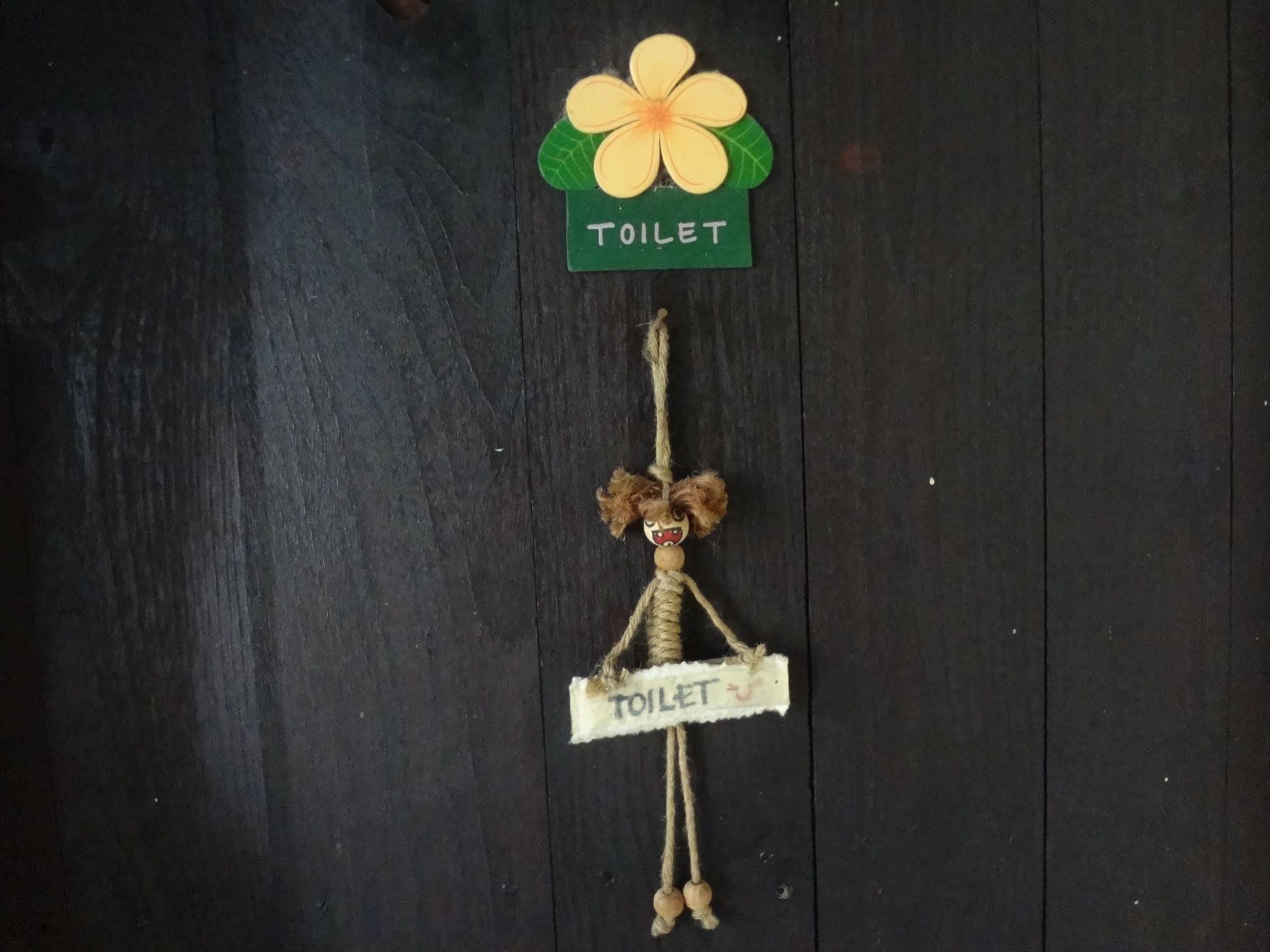 Baan Mai Guesthouse Mae Hong Son Eksteriør bilde