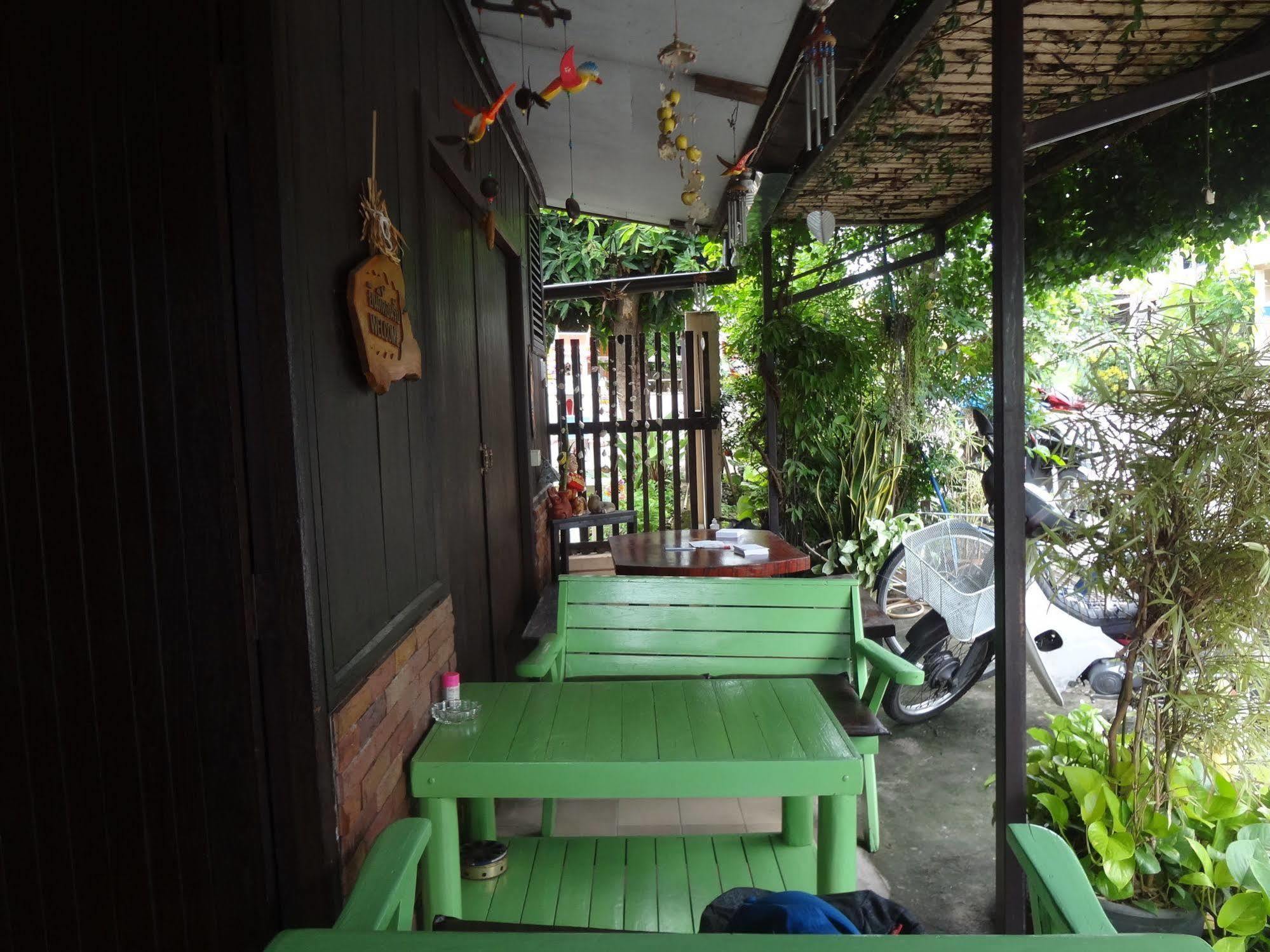 Baan Mai Guesthouse Mae Hong Son Eksteriør bilde